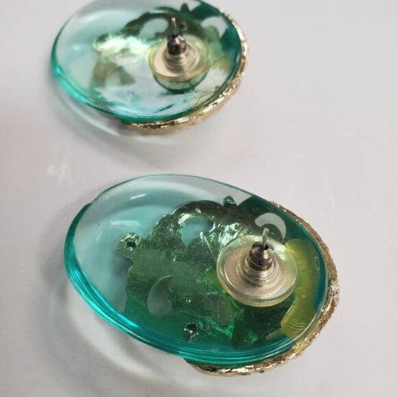 Etruscan Motif Acrylic and Gold-tone Earrings Large Statement - Picture 7 of 10